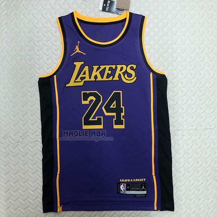 Maglia
 Kobe Bryant NO 24 Los Angeles Lakers Statement 2022-23 Viola
